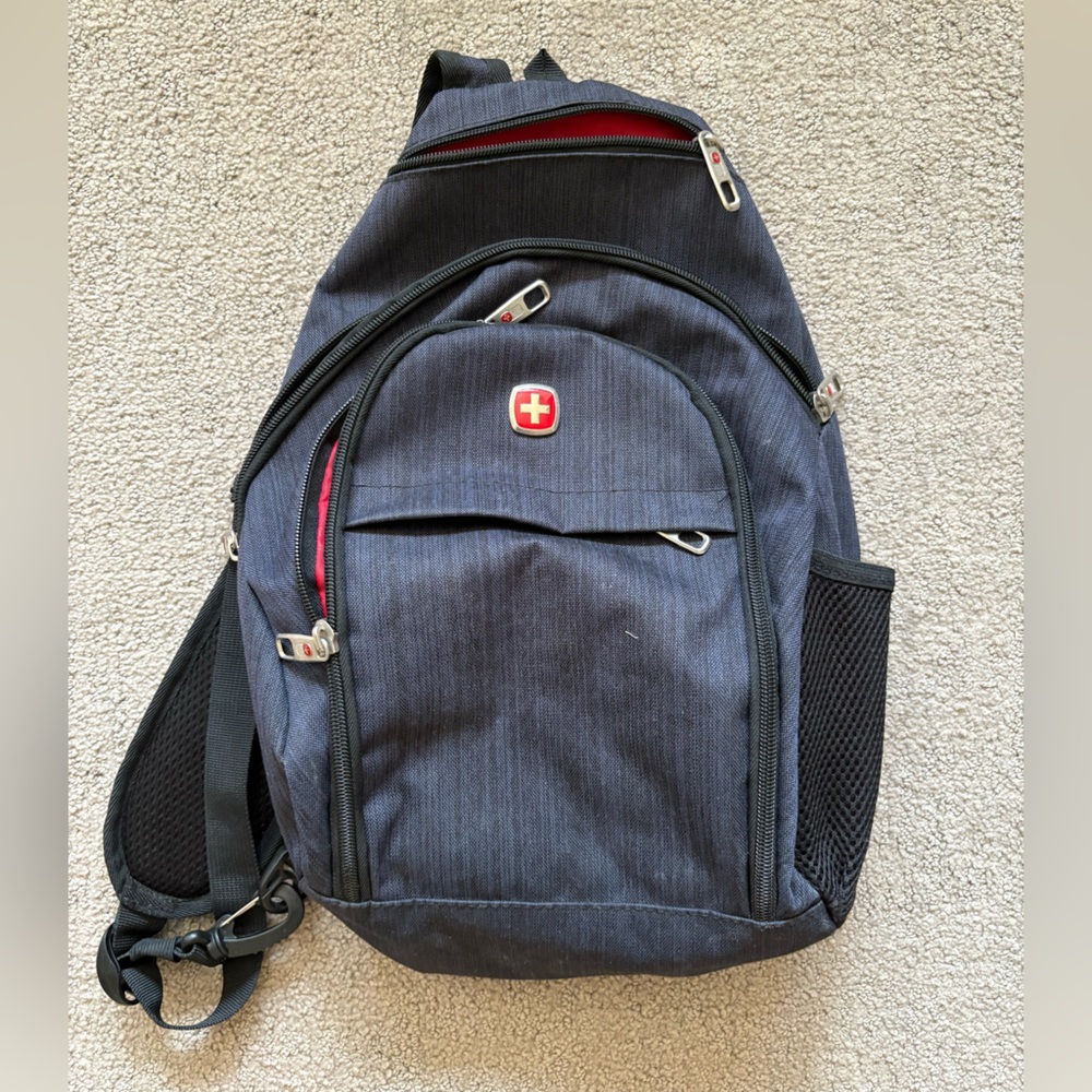 SwissGear Black Backpack Durable and Versatile